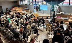 AK PARTİ KADIN KOLLARI'NDAN "BAĞIMLILIKLA MÜCADELE SEMİNERİ"