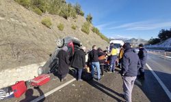 BUZLANMA KAZA GETİRDİ: 4 YARALI