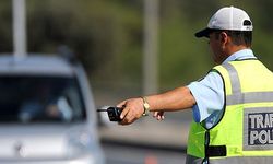 TRAFİK CEZALARINI ARTIRMAYA YÖNELİK DÜZENLEME TBMM'DE KABUL EDİLDİ