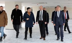 KAYMAKAM BASKIN EVLİYA ÇELEBİ TURİZM MESLEKİ VE TEKNİK ANADOLU LİSESİ BİNASINI İNCELEDİ