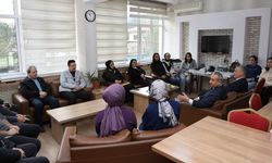 İL MÜDÜRÜ AKBAŞ ÖĞRETMENLER ODASI BULUŞMALARINI SÜRDÜRÜYOR