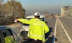 DÜZCE'DE BİN 496  SÜRÜCÜYE CEZA YAZILDI