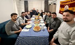 BAŞKAN SALT SAHURDA ÖĞRENCİLERLE BULUŞTU