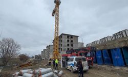 İŞÇİLER PARALARINI ALMAK İÇİN İNTİHARA KALKIŞTILAR