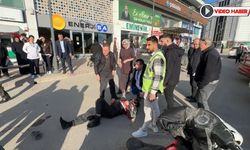 KAMYONET KAPISINA ÇARPAN MOTOSİKLETLİ YARALANDI