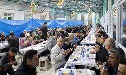 VALİ ÇAĞATAY MAHALLE İFTARINDA VATANDAŞLA BULUŞTU