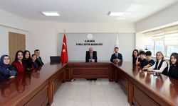 KARABÜK'TE BAŞARILI ÖĞRETMENLER VE ÖĞRENCİLER ÖDÜLLENDİRİLDİ