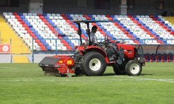 DR. NECMETTİN ŞEYHOĞLU STADYUMU ÇİMLERİ YENİLENİYOR