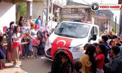 SAFRANBOLU'DA POLİS EKİPLERİNE SÜPRİZ KUTLAMA