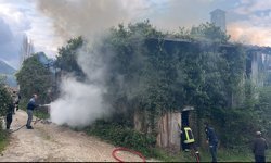 KASTAMONU2DA METRUK BİNADA YANGIN ÇIKTI