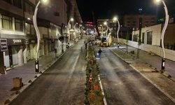 KARABÜK'TE CADDELER GECE MESAİYLE YENİLENİYOR