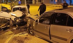 TERS YÖNDEN GELEN ALKOLLÜ SÜRÜCÜ KAZAYA SEBEP OLDU: 6 YARALI