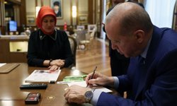 CUMHURBAŞKANI ERDOĞAN KIZILAY'A KURBAN BAĞIŞI YAPTI