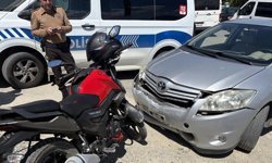 KASTAMONU'DA MOTOSİKLET VE OTOMOBİL ÇARPIŞTI