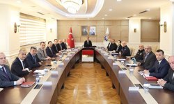 KARABÜK'TE OKUL VE ÇEVRESİ GÜVENMLİK TEDBİRLERİ TOPLANTISI YAPILDI