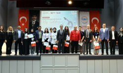 KARABÜK'TE LİSELİLERDEN "MİLLİ TEKNOLOJİ HAMLESİ" PANELİ