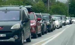 ALTERNATİF YOLLARDA DA UZUN ARAÇ KUYRUKLARI OLUŞTU
