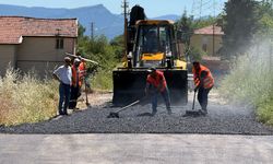 KARABÜK BELEDİYESİ ASFALT SERİMİNE DEVAM EDİYOR