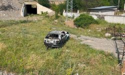 KAMYONETLE ÇARPIŞAN OTOMOBİL YANDI