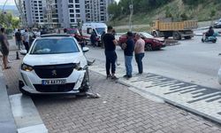 KARABÜK'TE KAZADA ANNE-KIZ YARALANDI