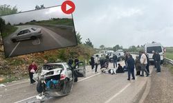 EFLANİ'DE 6 KİŞİNİN YARALANDIĞI KAZA ANI KAMERADA