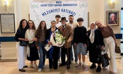 76 YAŞINDA ÜNİVERSİTEDEN MEZUN OLDU