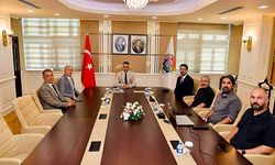 VALİ ÇAĞATAY "GIYGAŞUK: SAFRANBOLU'NUN KÖYLERİ" BELGESELİNİ İZLEDİ