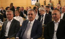 HAYATİ YAZICI: MEVCUT ANAYASA YAMALI BOHÇAYA DÖNDÜ, TÜRKİYE YENİ ANAYASAYI HAK EDİYOR