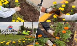 KARABÜK BELEDİYESİ YEŞİL ALAN VE PEYZAJ ÇALIŞMALARINI SÜRDÜRÜYOR