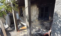 KARABÜK’TE İKİ KATLI EVDE YANGIN