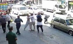 KAZA SONRASI KADIN SÜRÜCÜYE DİKİZ AYNASI İLE SALDIRDI