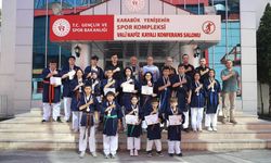 SAYOKAN TÜRKİYE ŞAMPİYONLARINDAN İL MÜDÜRÜMÜZ COŞKUN GÜVEN’E ZİYARET