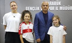 CRYSTAL SPOR KULÜBÜ’NDEN COŞKUN GÜVEN’E ZİYARET