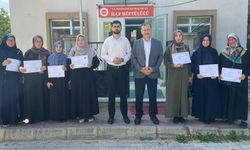 ESKİPAZAR KUR'AN KURSU ÖĞRENCİLERİNE BAŞARI BELGESİ