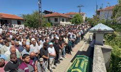 TRAFİK KAZASINDA HAYATINI KAYBEDEN TIR SÜRÜCÜSÜ DEFNEDİLDİ