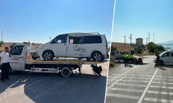 YAZIKÖY KAVŞAĞINDA KAMYON İLE KAMYONET ÇARPIŞTI: 2 YARALI