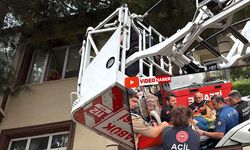 EVDE DÜŞEN 90 YAŞINDAKİ KADINI İTFAİYE KURTARDI