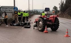 TRAKTÖR İLE MOTOSİKLET ÇARPIŞTI: 2 YARALI