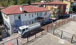 OKUL BAHÇELERİ YENİ DÖNEM İÇİN TEMİZLENİYOR