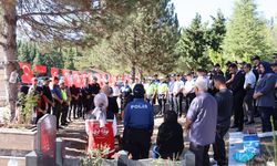 ŞEHİT POLİS ERCAN HIRÇIN KABRİ BAŞINDA ANILDI