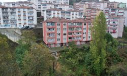 ZONGULDAK'TA 135 HANELİ SİTEDE ÇÖKME TEHLİKESİ