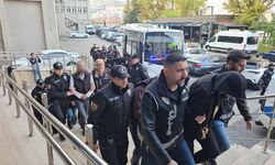 ZONGULDAK’TA RÜŞVET SORUŞTURMASI: 16 ŞÜPHELİ ADLİYEDE