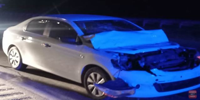 KAMYONLA ÇARPIŞAN OTOMOBİLİN SÜRÜCÜSÜ YARALANDI