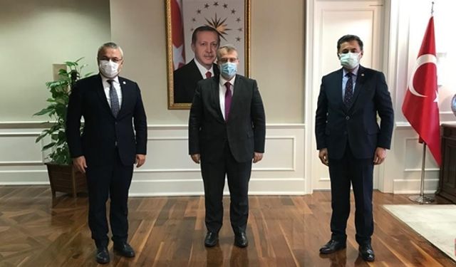 AK PARTİ VEKİLLERİ SAĞLIK BAKAN YARDIMCISINI ZİYARET ETTİLER