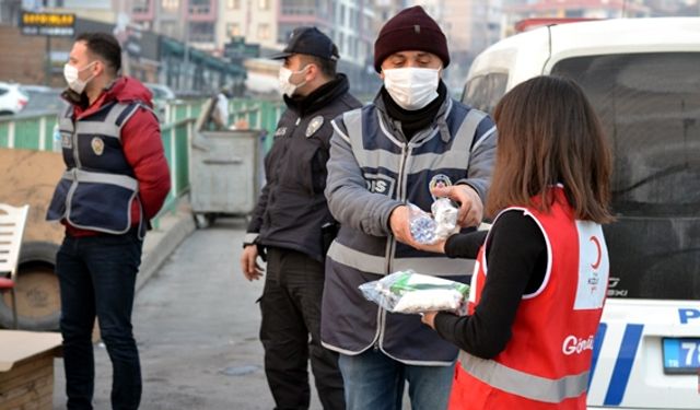 KIZILAY'DAN GÖREV BAŞINDAKİ GÜVENLİK GÜÇLERİNE İKRAM