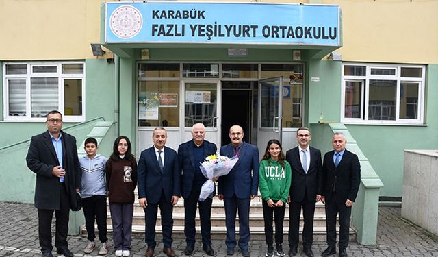 NEVZAT AKBAŞ VE OSMAN YEŞİLYURT, FAZLI YEŞİLYURT ORTAOKULUNU ZİYARET ETTİ