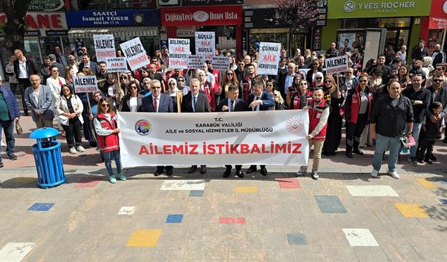 KARABÜK'TE "AİLEMİZ İSTİKBALİMİZ" YÜRÜYÜŞÜ YAPILDI