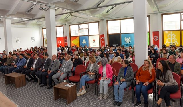 KASTAMONU ÜNİVERSİTESİNDE KUANTUM TEKNOLOJİSİ KONFERANSI