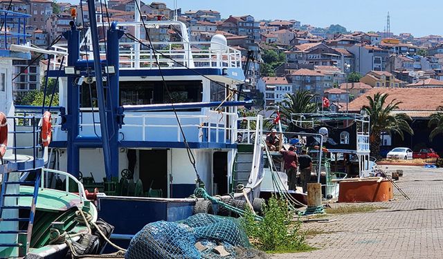 BALIKÇILAR YENİ SEZON İÇİN HAZIRLIK YAPIYOR