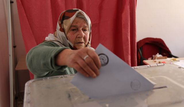 KASTAMONU'DA VATANDAŞLAR TEKRAR SANDIK BAŞINA GİTTİ